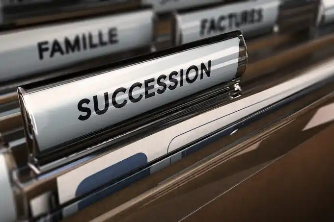 Sortir de l’indivision Dossier « Succession » dans un classeur